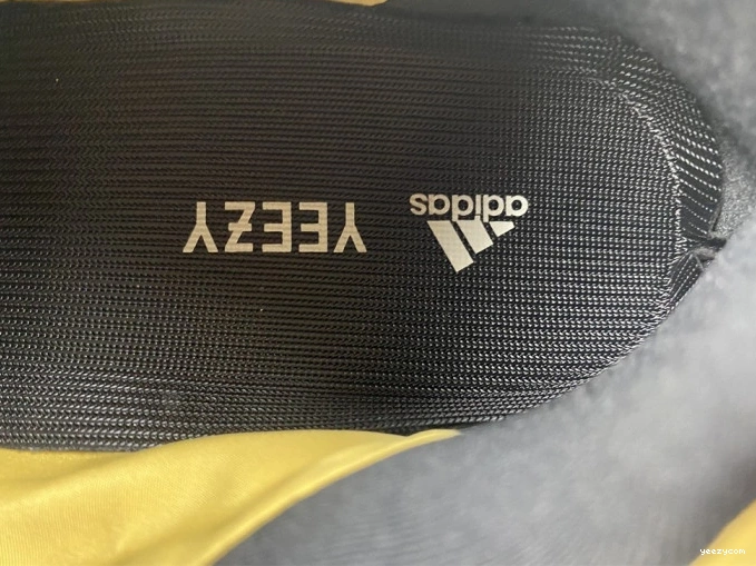 MNVN Boost Flux' GZ0717 Yeezy 'Honey 700 0809